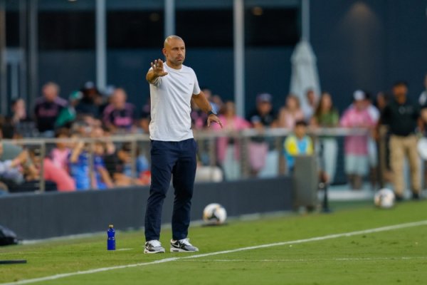 Mascherano: Phòng thủ là một vấn đề mà tôi vừa lo lắng và tập trung vào, và phải được cải thiện