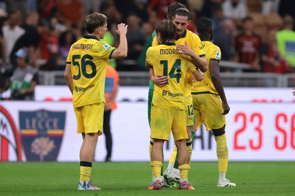 Phóng viên: Modric và Rabiot luôn là người đầu tiên đào tạo và cuối cùng rời đi, và không ai bị trễ cho Milan nữa
