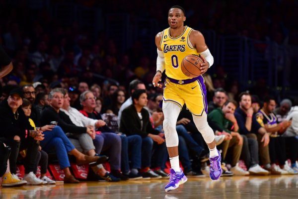 Lakers tự nhận xét về việc ký 