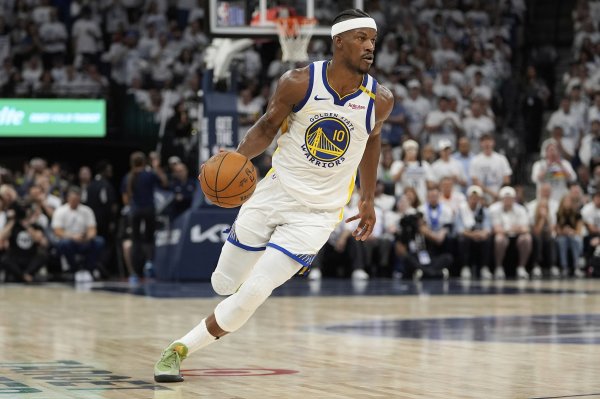 Sản lượng đầy đủ! Butler ghi được 21 điểm khi bắn 6/15, 5 rebound, 6 kiến ​​​​tạo và 3 lần đánh cắp.