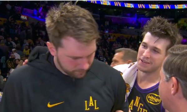 Reeves: Làm tốt lắm bạn tôi Doncic: Anh ấy muốn làm bạn tôi nhưng tôi không cho phép🤣